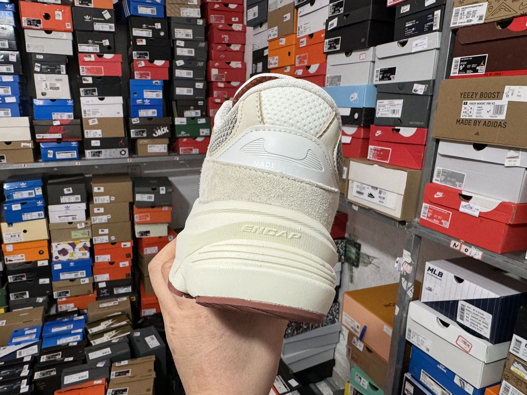 Loro Piana x  New Balance NB 990 V6